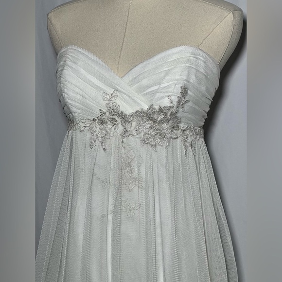 WTOO by Watters Marguerite Wedding Dress | 8 - Picture 7 of 12